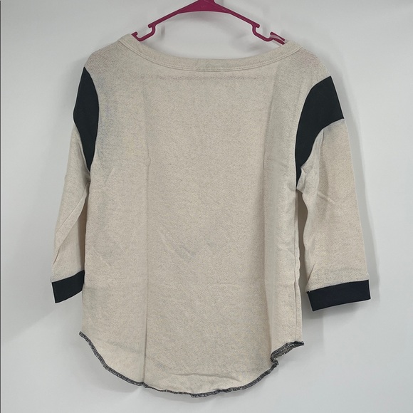 Cream and Black 3/4 Sleeve Top - Picture 6 of 8
